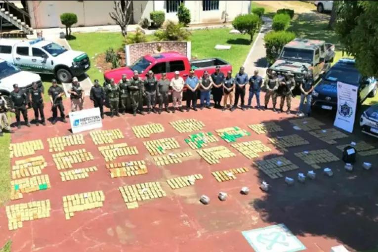 Secuestraron 640 kilos de marihuana tras una persecución en Corrientes