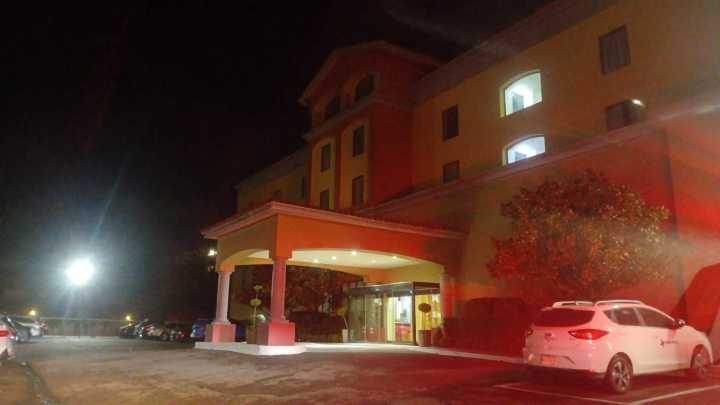 19 Personas se Intoxicaron por Monóxido de Carbono en Hotel de Nogales; Había 6 Menores