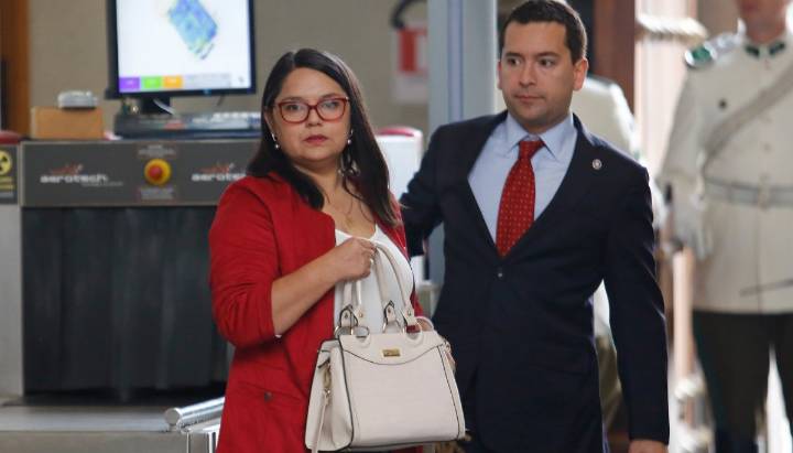 Secretaria general de Republicanos dice que "confía" en el diputado Araya, pero afirma que "no van a haber defensas corporativas"