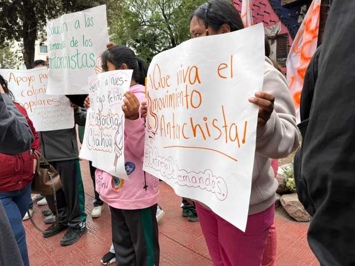 Exigen rehabilitación de Telesecundaria en Punta Oriente
