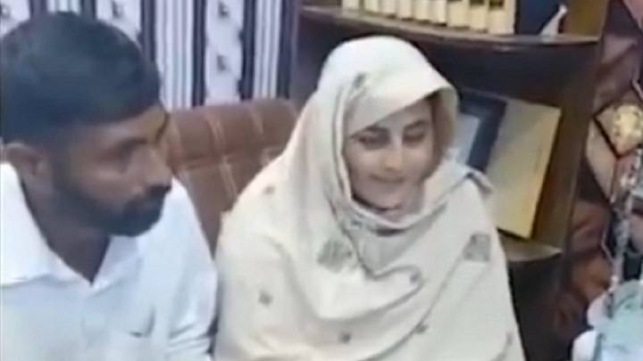 Indian Sikh Pilgrim Sarabjit Kaur, Who Went Missing, Surfaces In Viral VIDEO Allegedly Accepting Nikah With Pakistani Man