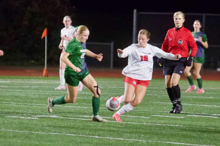 Edmonds-Woodway girls soccer exits state playoffs in OT stunner