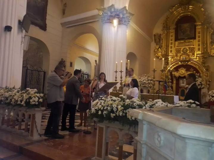 Comunidad parroquial de Catedral rindió emotivo homenaje al padre Pedro De Freitas
