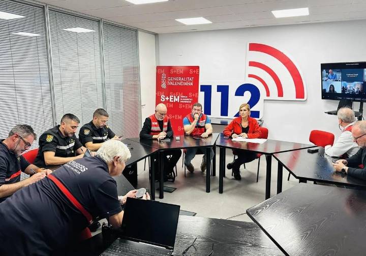 Un sargento de Bomberos insiste en que Emergencias no les transmitió cuánto tiempo debían vigilar el Poyo
