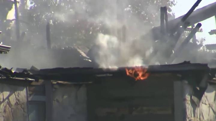 Neighbor describes ‘humongous’ flames after fire engulfs apartment building