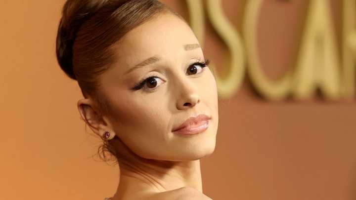 Fan que Atacó a Ariana Grande Irá a Prisión: ¿Cuánto Tiempo Estará en la Cárcel?