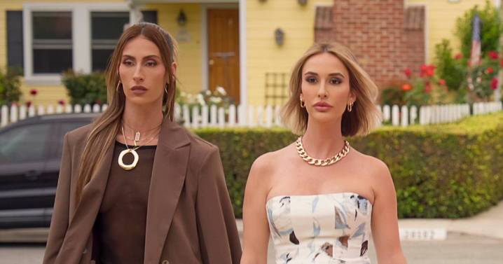 Selling The OC agent Kaylee Ricciardi's age and life before Netflix show