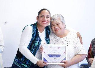 Entrega Lupita Cuautle la rehabilitación de la Estancia de Día de San Andrés Cholula