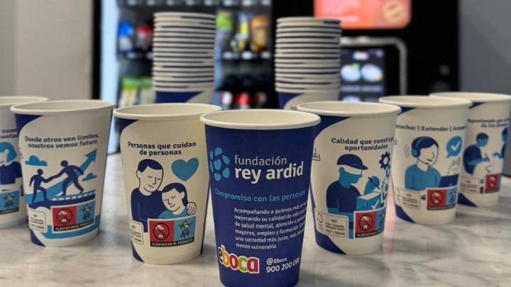 Fundación Rey Ardid y Eboca presentan una colección de vasos que visibiliza la labor social de la entidad