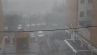 Una manga marina con viento huracanado sorprende en Huelva