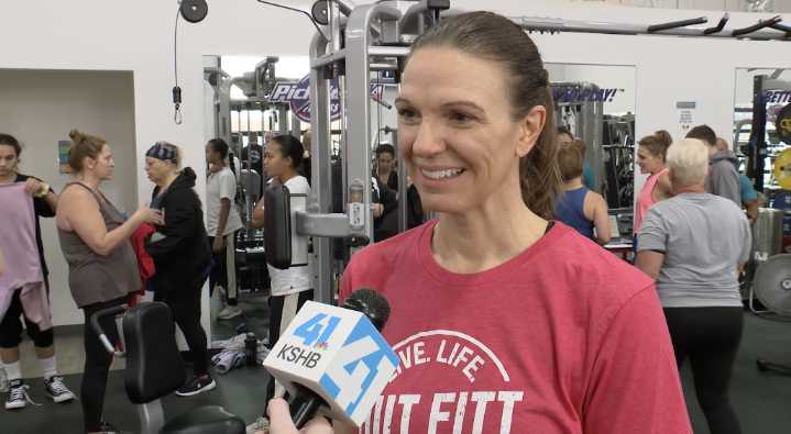 Lee's Summit gym rallies around cancer survivor with Thanksgiving charity workout