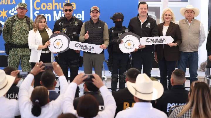 Entrega gobernador 3 cuarteles más para blindar Coahuila