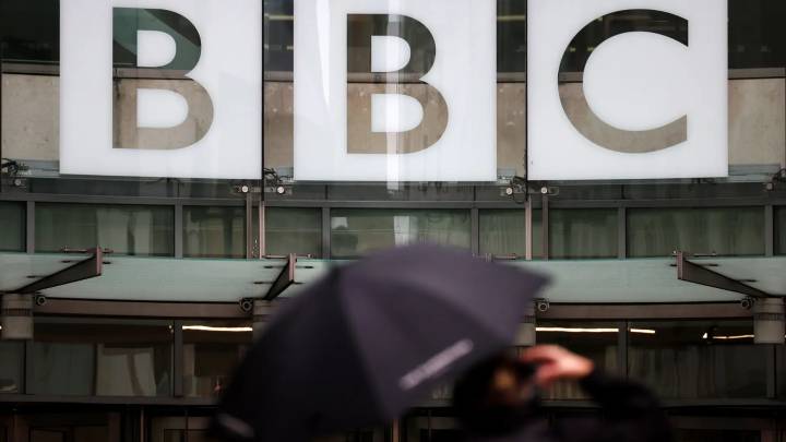 La BBC se disculpa ante Donald Trump un día antes de que expire su ultimátum