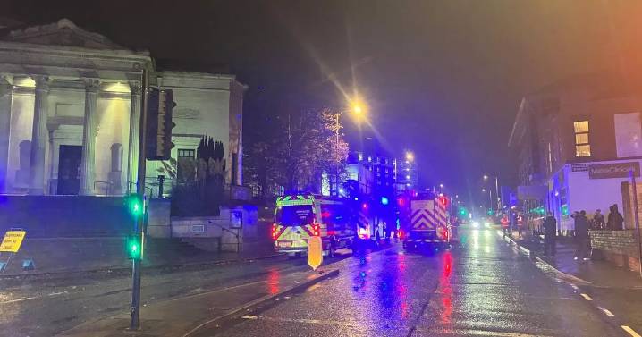 Stockport station evacuation sparks huge delays over 'suspicious' empty suitcase