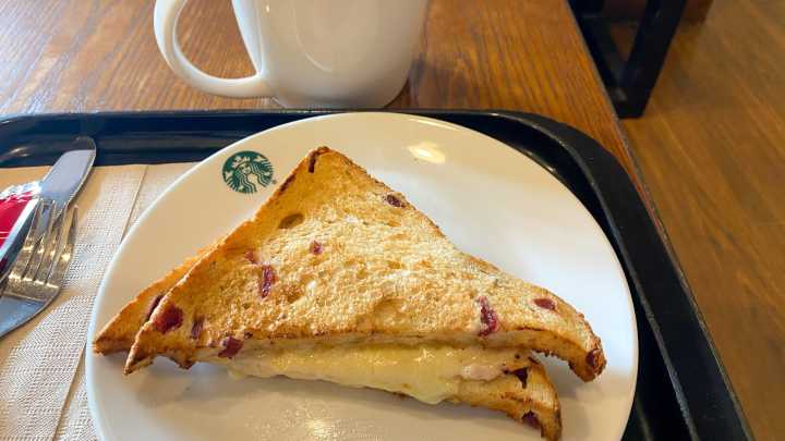The Reason Starbucks Grilled Cheese Is So Delicious
