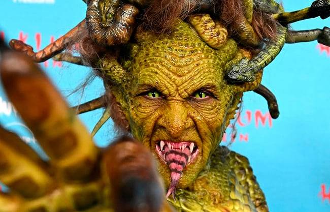 Heidi Klum se disfraza de repulsiva medusa para su fiesta de Halloween 2025