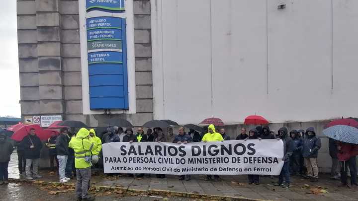 Personal civil de Defensa en Ferrol acusa al Gobierno de "agravar" su "discriminación salarial"