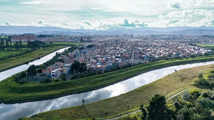 CAR y RAP-E firman histórico convenio de $60.300 millones para el río Bogotá