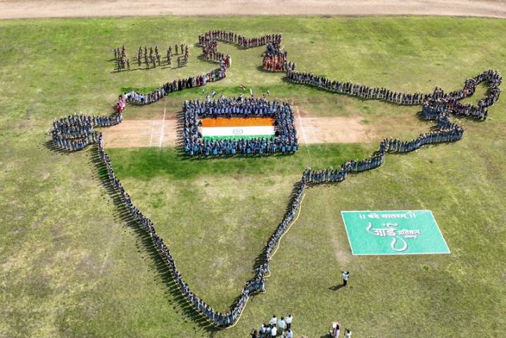 Vande Mataram row: Congress cites CWC statement of 1937, says PM 'insulted' Tagore