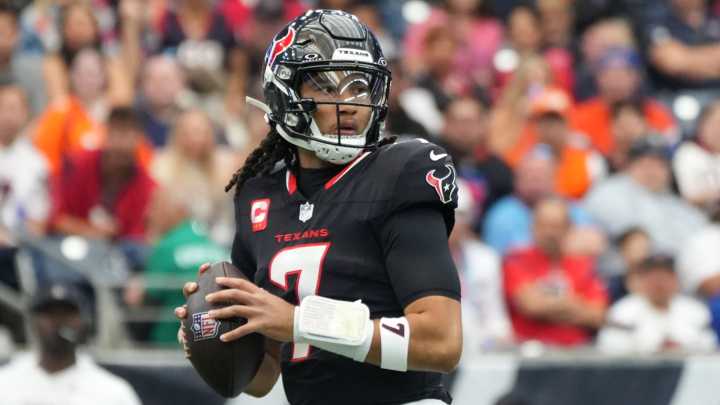 Texans QB C.J. Stroud's rough 2025 continues with concussion