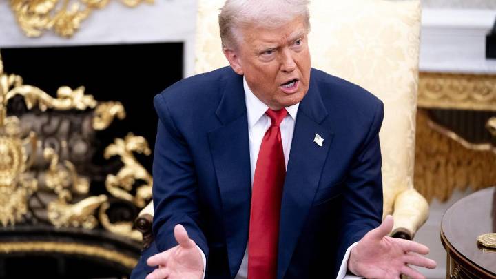 Trump insulta a una periodista que le preguntaba por el caso Epstein: "Silencio, silencio, cerdita"