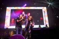 You Have to See ‘Weird Al’ Yankovic & Will Forte Belting ‘Pink Pony Club’ and ‘Soda Pop’ From ‘KPop Demon Hunters’ at Jason Sudeikis Benefit