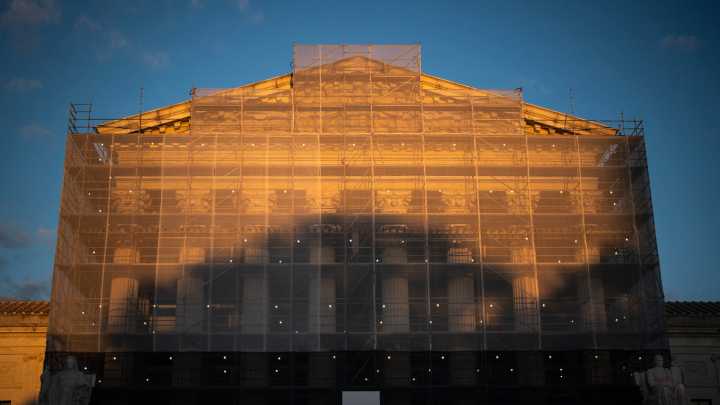 Supreme Court enters the lion’s den on Trump tariffs