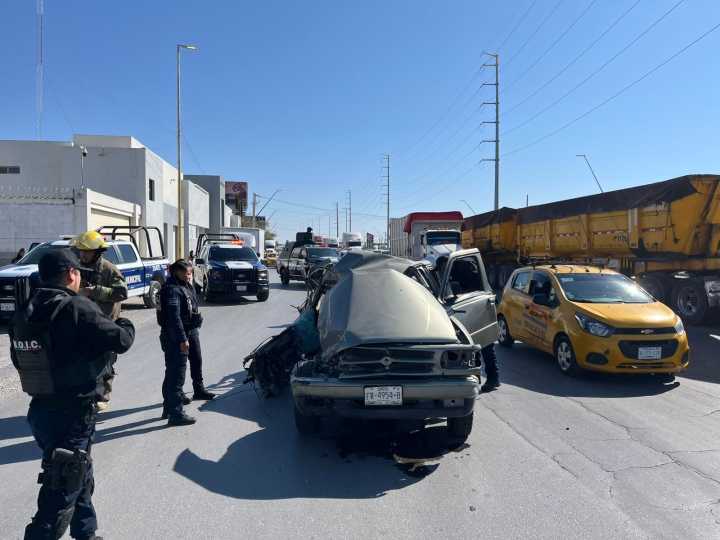 Accidente múltiple en la Torreón–Matamoros deja dos lesionados y un detenido con droga