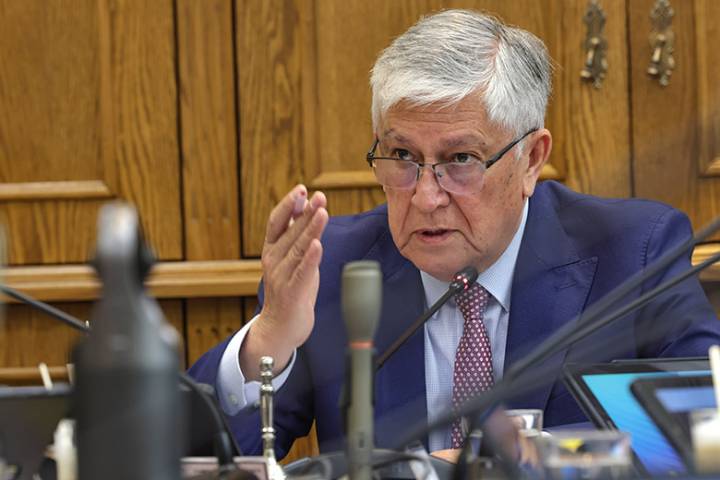 Sandoval y cambios a Ley Lafkenche: "Hacer correcciones se expresa en hechos concretos"