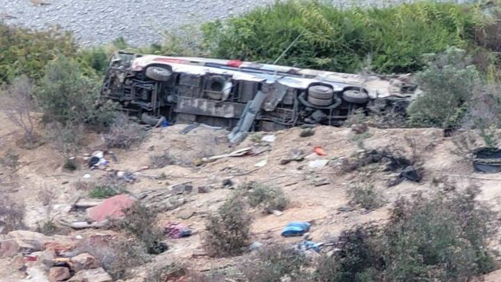Cerca de 40 personas murieron y alrededor de 20 resultaron heridas en accidente que conmociona a Perú