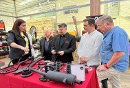 Ministerio de Industrias concreta alianza entre Motos Toro y fabricantes nacionales 4 de noviembre de 2025 | Economía Con este acuerdo el Ministerio de Industrias sigue afianzando al camino de activac