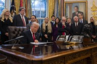 Trump firma la ley que pone fin al cierre de Gobierno más largo de la historia