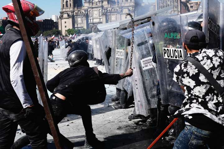 Oposición en México opta por la violencia como última carta