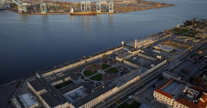 Terminal Island prison to close because of crumbling infrastructure