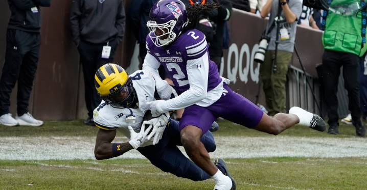 WR Andrew Marsh’s breakout game fuels Michigan’s win at Wrigley Field