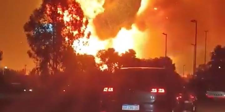 “Cuidado, andá para atrás”: el video del momento en el que explotó una fábrica en Ezeiza
