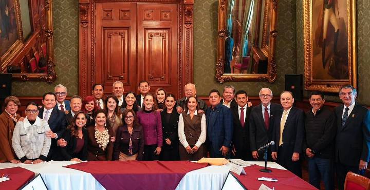 Sheinbaum, Bedolla y otros gobernadores revisan avances del IMSS