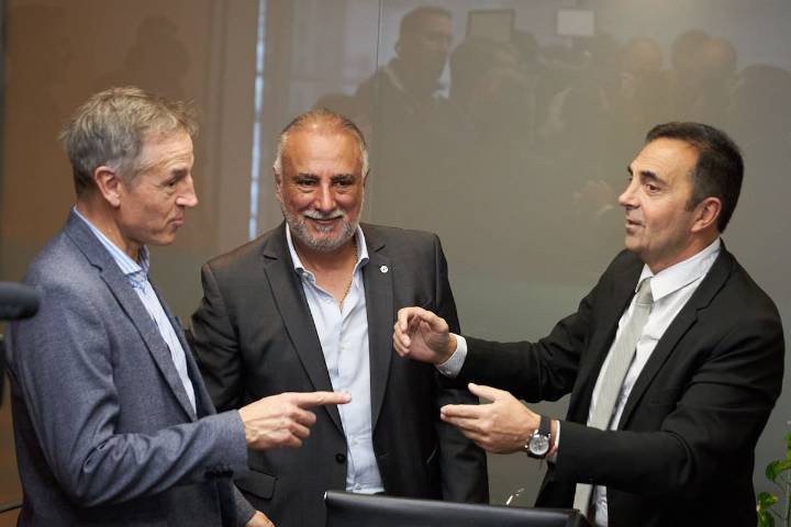 Secretos de la reforma laboral. Fondos para las obras sociales y negociaciones para edulcorar el borrador