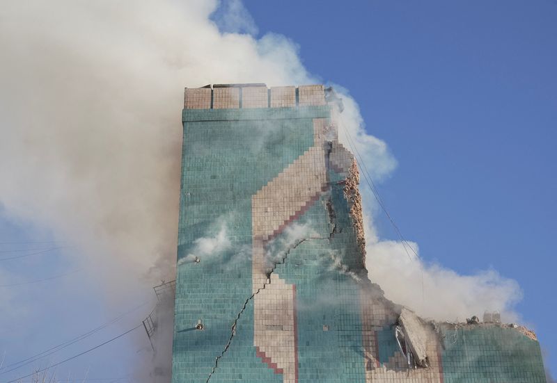 Nineteen killed and 66 wounded in heavy Russian attack on Ukraine, officials say