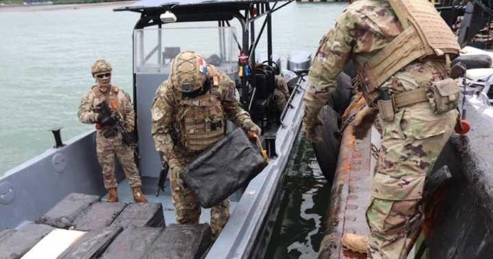 Golpe al narcotráfico: Panamá realiza histórico decomiso de 13.5 toneladas de cocaína en el Pacífico, se dirigía a México