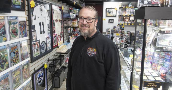Online seller of sports cards opens store in Shamokin Dam
