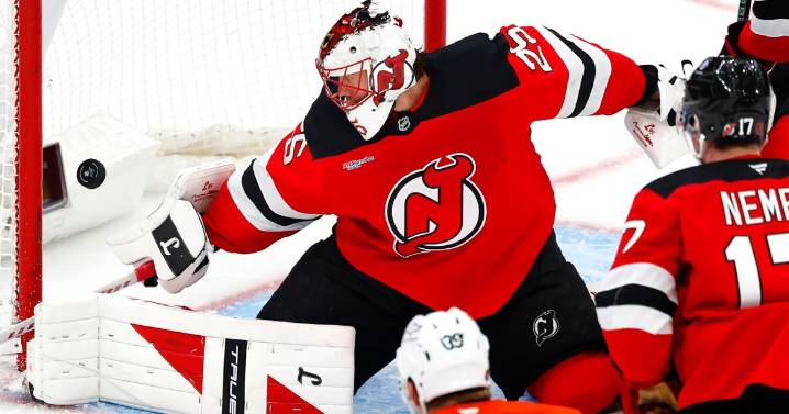 Tippett, Michkov each score twice to lead the Flyers past the Devils 5