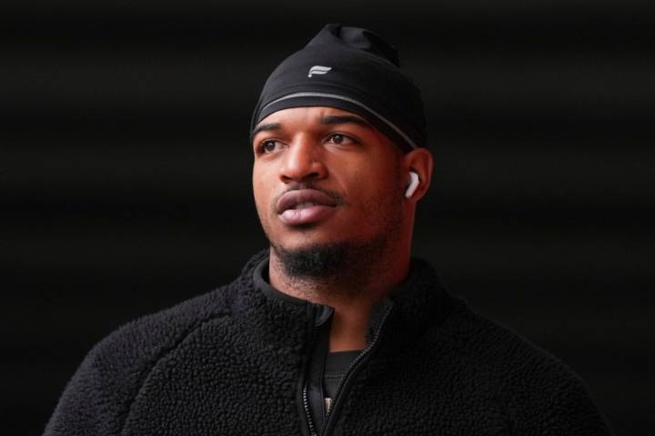 Bengals receiver suspended by NFL for spitting on Steelers cornerback