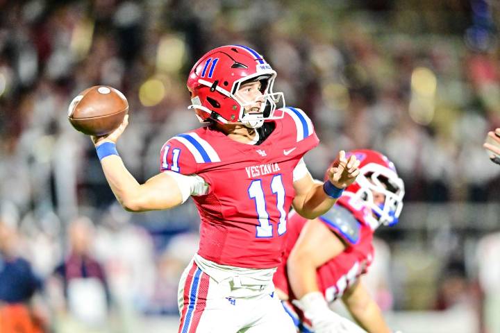 Dual threats: Quarterbacks Charlie Taaffe and Price LaMaster bring creativity and leadership to Vestavia offense