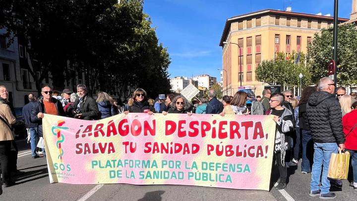 "Aragón despierta”: miles de personas claman en Zaragoza por una Sanidad Pública de calidad