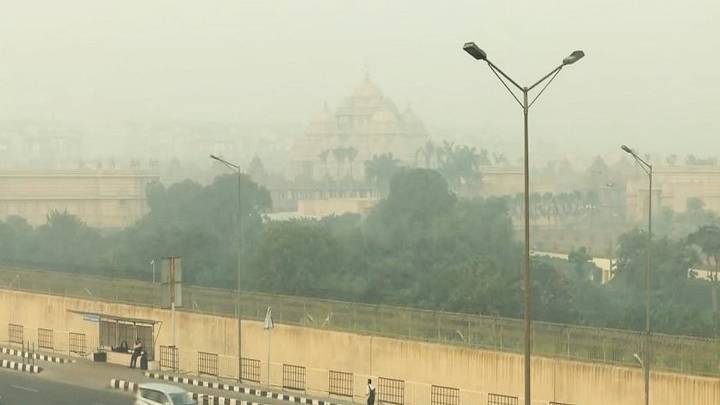 Delhi Air Pollution: Faulty Monitors, AQI Above 400 In Several Areas Despite Control Measures