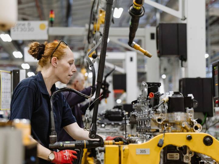 Number of cars built in the UK down nearly 25 per cent after JLR cyber attack