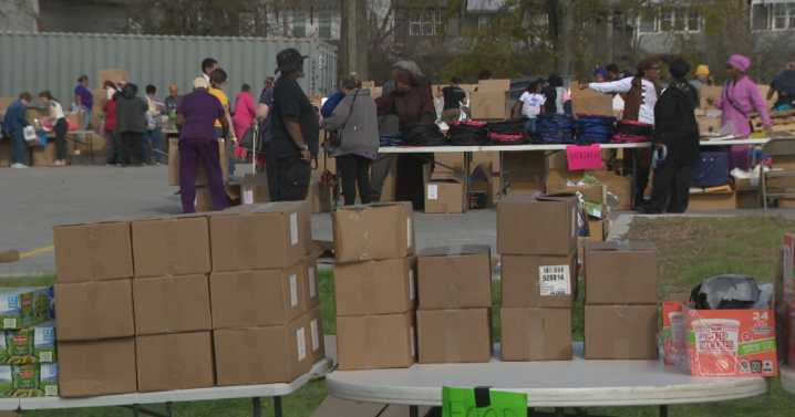 Nashville church emergency food distribution supports hundreds after aid cuts