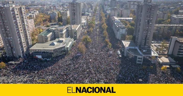 Un año de la tragedia de Novi Sad: las protestas masivas en Serbia hacen tambalear el régimen de Vučić