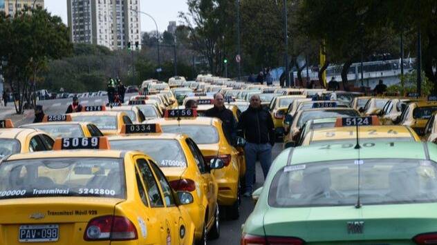 Córdoba regula el transporte por apps: cómo deberán inscribirse empresas, autos y choferes